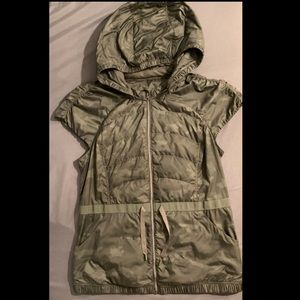 lululemon athletica Jackets & Coats - Lululemon Camo Green Puffy Vest lululemon athletica Jackets & Coats - Lululemon Camo Green Puffy Vest